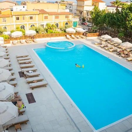 Cdshotels - Ninfe Saracene Hotel Le Castella (Calabria)